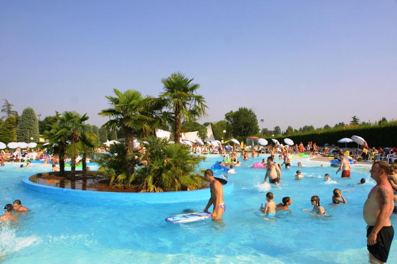 Albatross Mobile Homes on Camping Bella Italia Peschiera del Garda Esterno foto